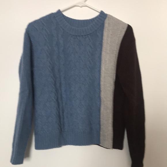 NWT Banana Republic Cable-Knit Cropped Sweater - Picture 7 of 11